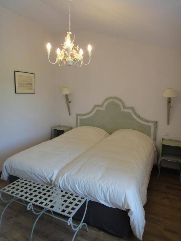 Les Terres De Saint Hilaire Bed & Breakfast Ollieres Phòng bức ảnh